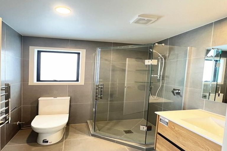 Photo of property in 11 Aramata Road, Papakura, 2110