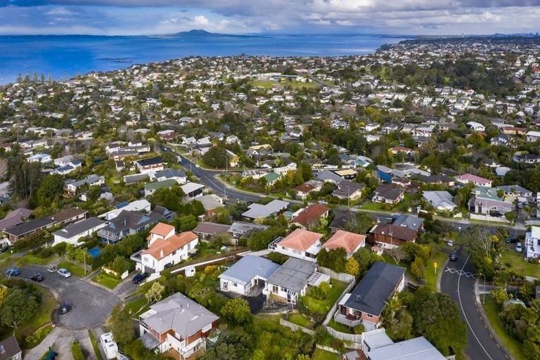 Photo of property in 2/30 Summit Drive, Torbay, Auckland, 0630