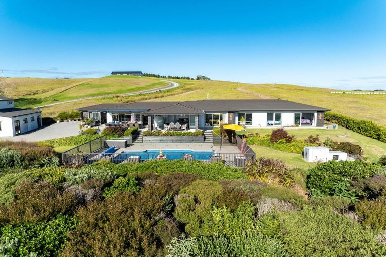 Photo of property in 22 Cullen Road, Waipu, 0582