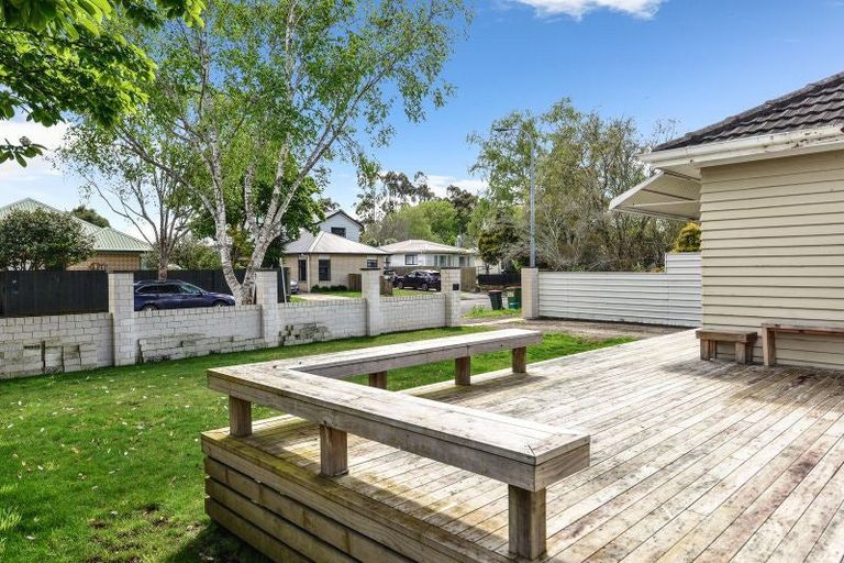 Photo of property in 42 Montgomery Crescent, Bader, Hamilton, 3206