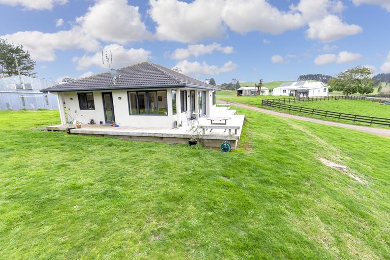 Photo of property in 814 Paparata Road, Mangatawhiri, Bombay, 2675