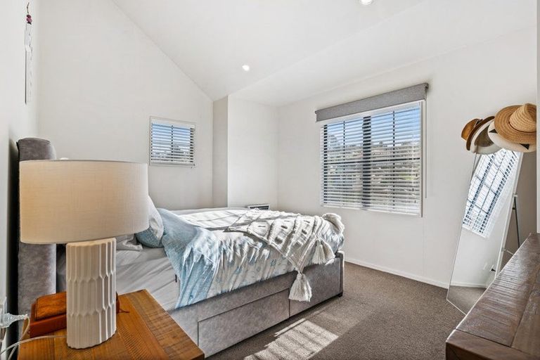 Photo of property in 11/19 Langana Avenue, Browns Bay, Auckland, 0630