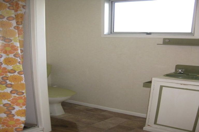 Photo of property in 22 Oban Road, Browns Bay, Auckland, 0630