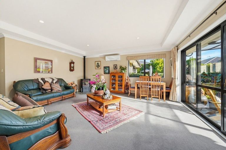 Photo of property in 16 Kensington Avenue, Rangiora, 7400