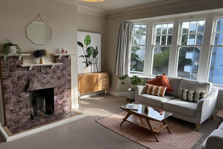 Photo of property in Pukehinau Flats, 4/1 Brooklyn Road, Mount Cook, Wellington, 6011