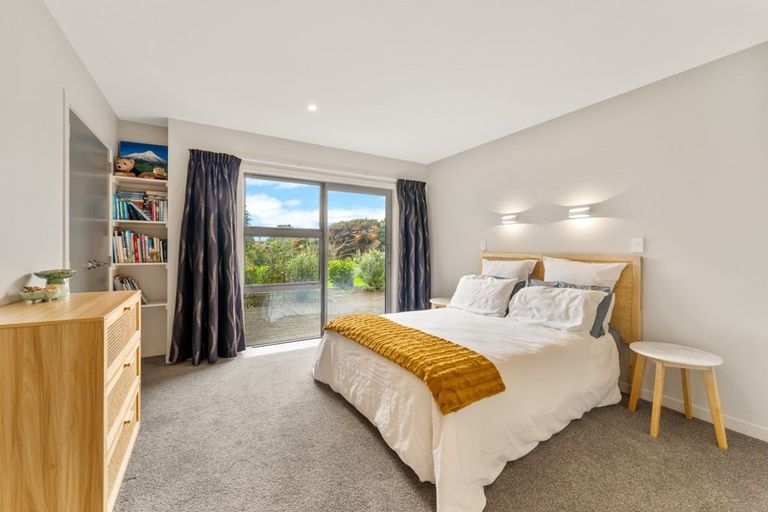 Photo of property in 56 Paetawa Road, Peka Peka, Waikanae, 5391