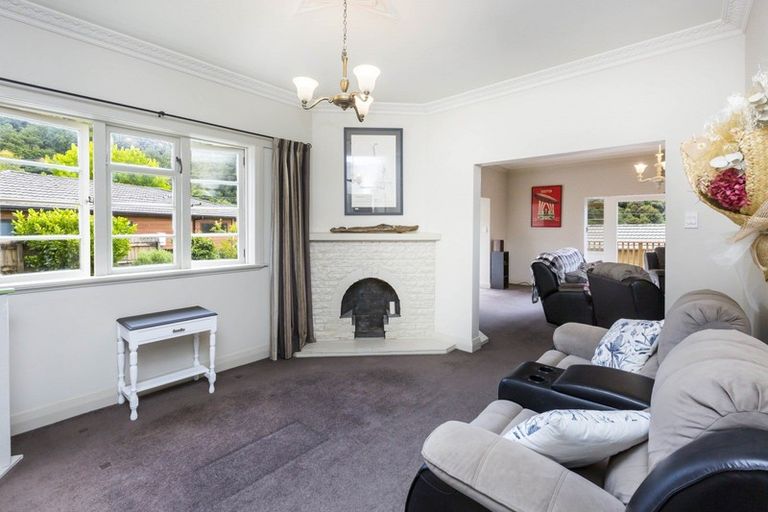 Photo of property in 81 Raukawa Street, Stokes Valley, Lower Hutt, 5019