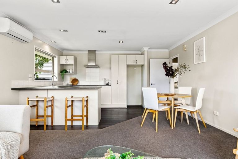 Photo of property in 14 Shadbolt Lane, Rolleston, 7614