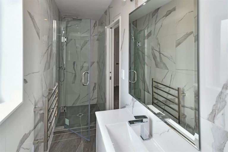 Photo of property in 20a Survila Street, Takanini, 2110