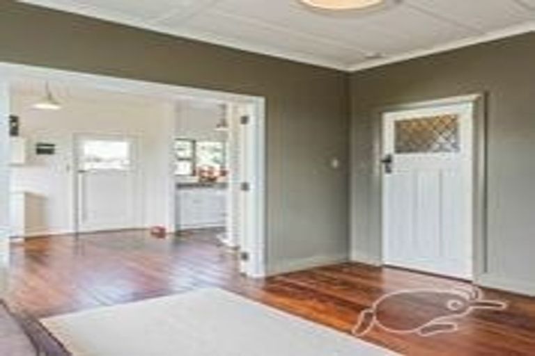 Photo of property in 23 Lonsdale Crescent, Rongotai, Wellington, 6022