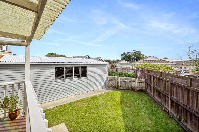 Photo of property in 1/63c Colwill Road, Massey, Auckland, 0614