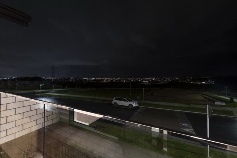 Photo of property in 67 Drumbuoy Drive, Flat Bush, Auckland, 2019