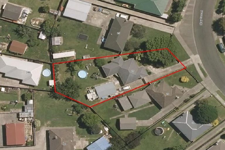 Photo of property in 27 Hillary Crescent, Maraenui, Napier, 4110