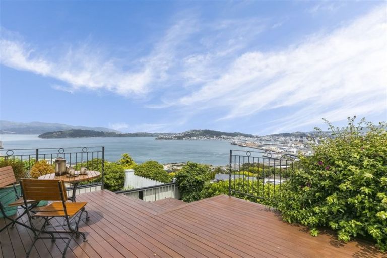 Photo of property in 20 Rama Crescent, Khandallah, Wellington, 6035