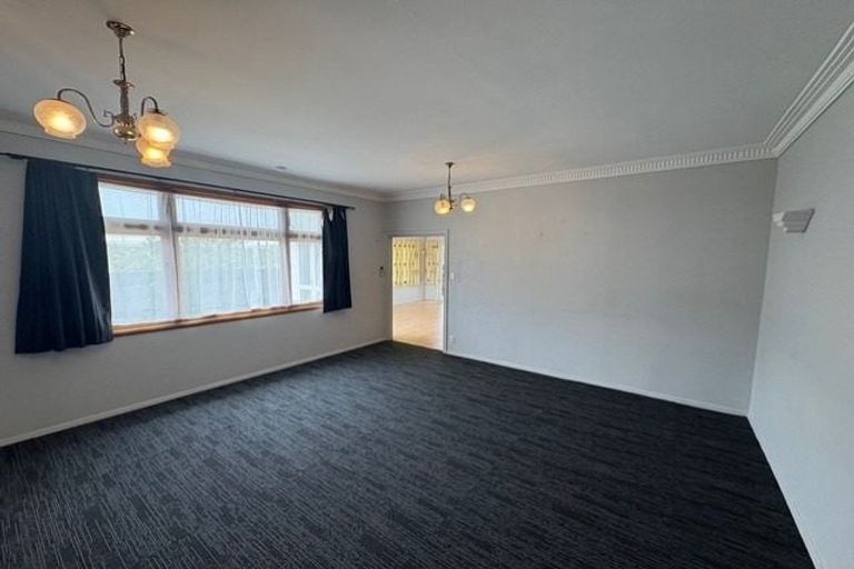 Photo of property in 31 Dives Avenue, Hawera, 4610