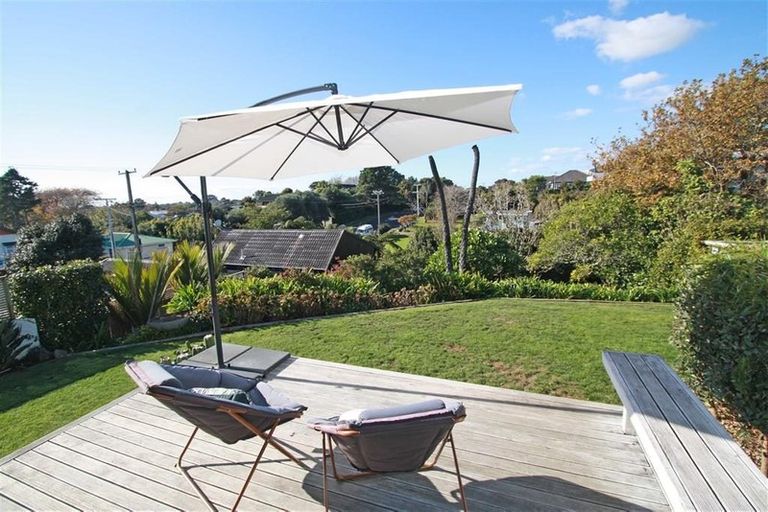 Photo of property in 81 Mangorei Road, Strandon, New Plymouth, 4312