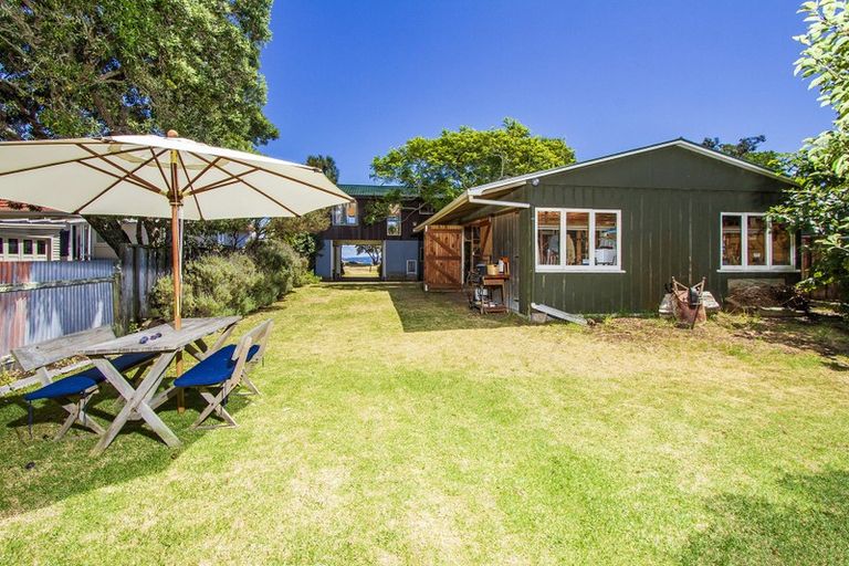 Photo of property in 45 The Esplanade, Manly, Whangaparaoa, 0930