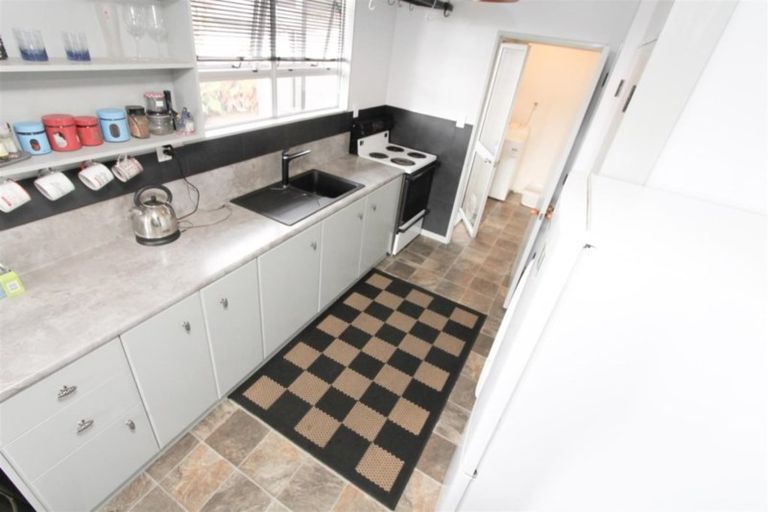 Photo of property in 2 Crystal Place, Pukehangi, Rotorua, 3015