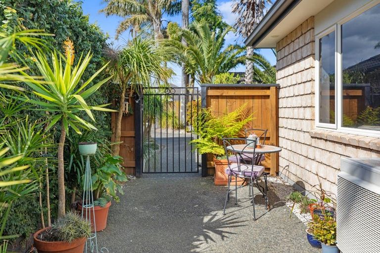 Photo of property in 41 Matene Place, Papamoa Beach, Papamoa, 3118