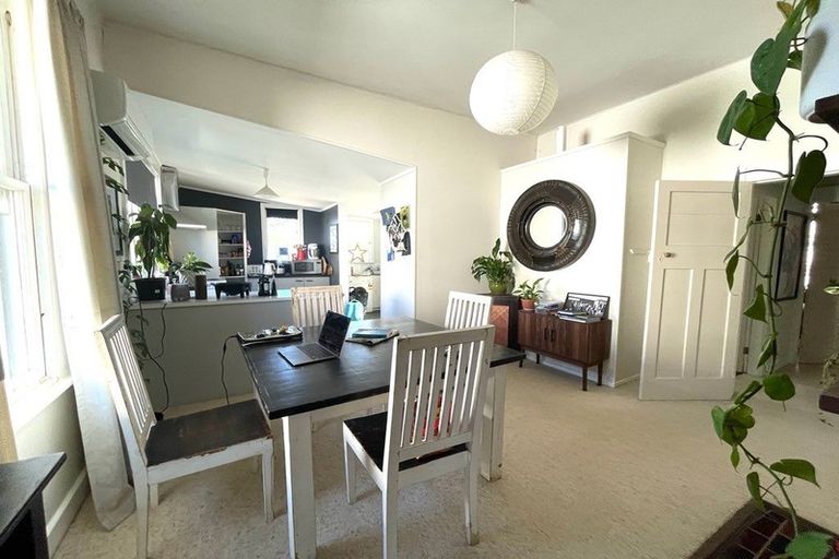 Photo of property in 42 Maxwell Avenue, Durie Hill, Whanganui, 4500