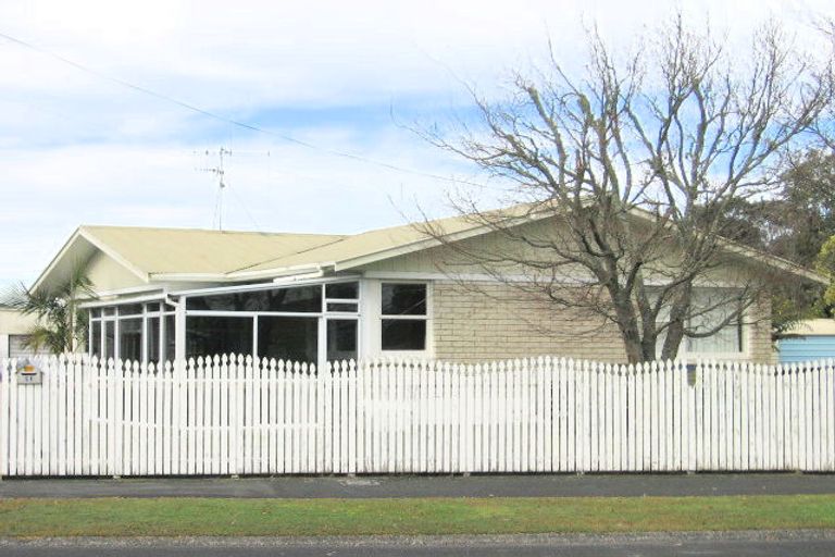 Photo of property in 51 Cecil Street, St Andrews, Hamilton, 3200