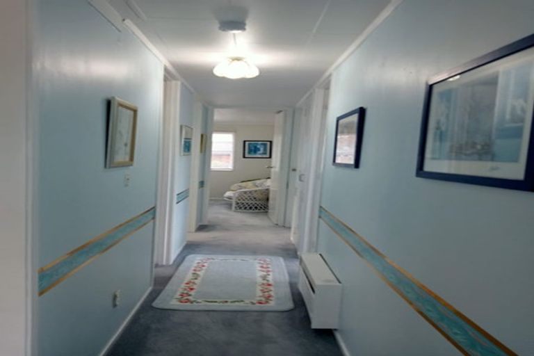 Photo of property in 11 Iredale Road, Hawera, 4610