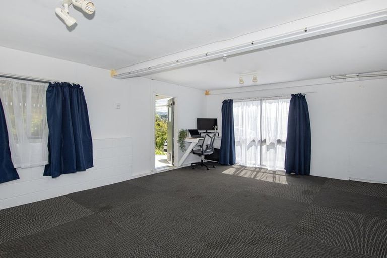 Photo of property in 22 Toetoe Road, Otaika, Whangarei, 0170