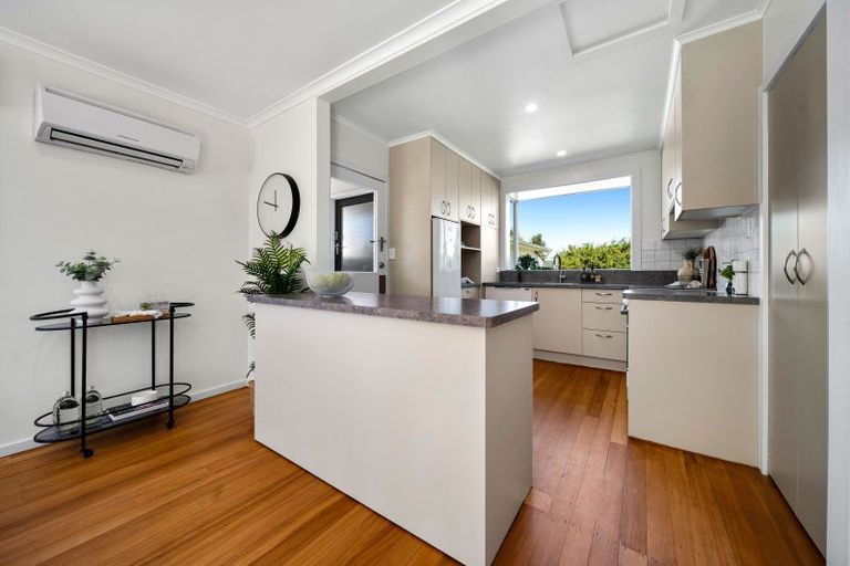 Photo of property in 43 West Street, Greytown, 5712