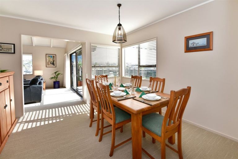 Photo of property in 29 Marellen Drive, Red Beach, 0932