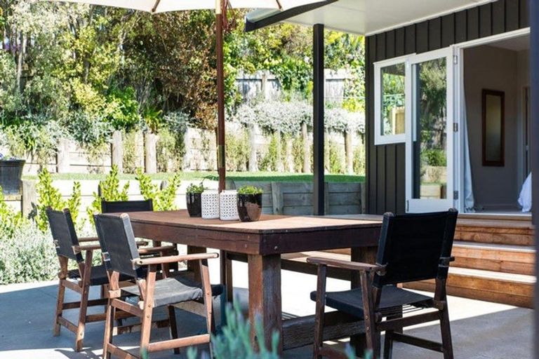 Photo of property in 3 Hereworth Grove, Havelock North, 4130