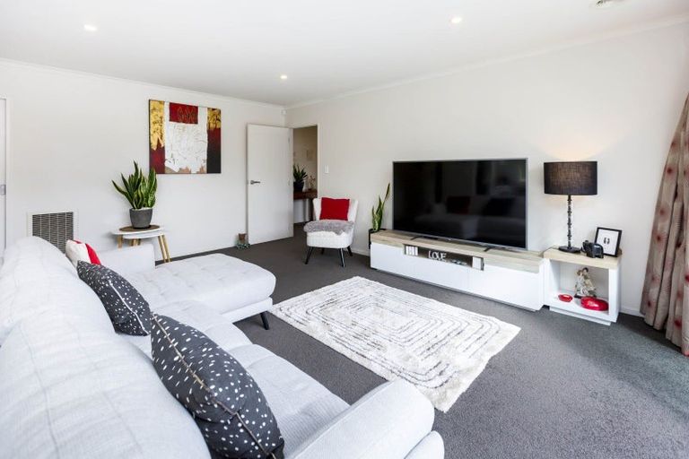 Photo of property in 24 Gallipoli Road, Trentham, Upper Hutt, 5018