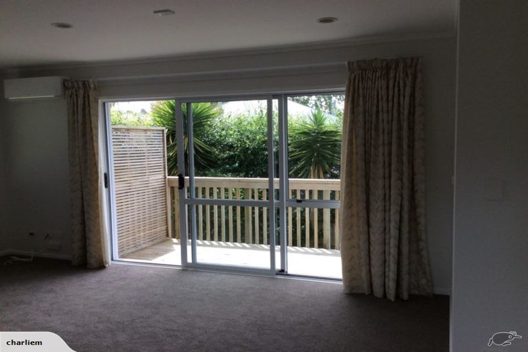 Photo of property in 35a Roland Road, Greenhithe, Auckland, 0632