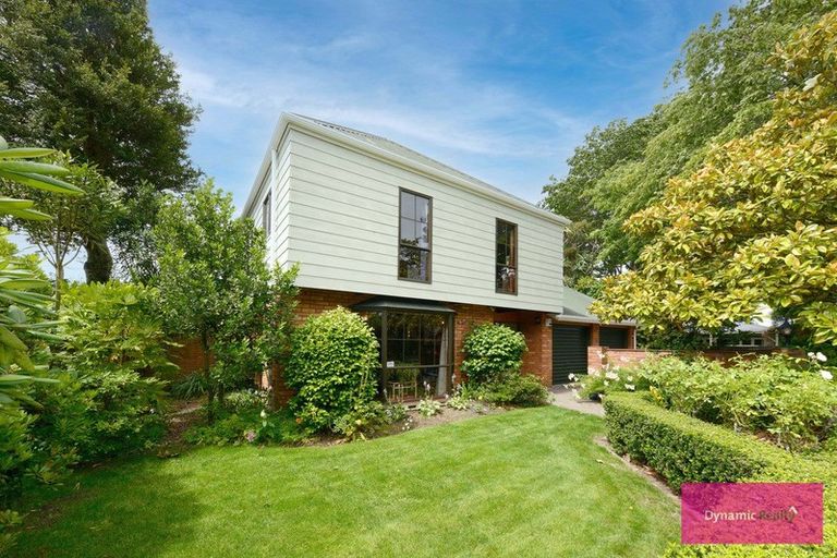 Photo of property in 452 Avonhead Road, Avonhead, Christchurch, 8042