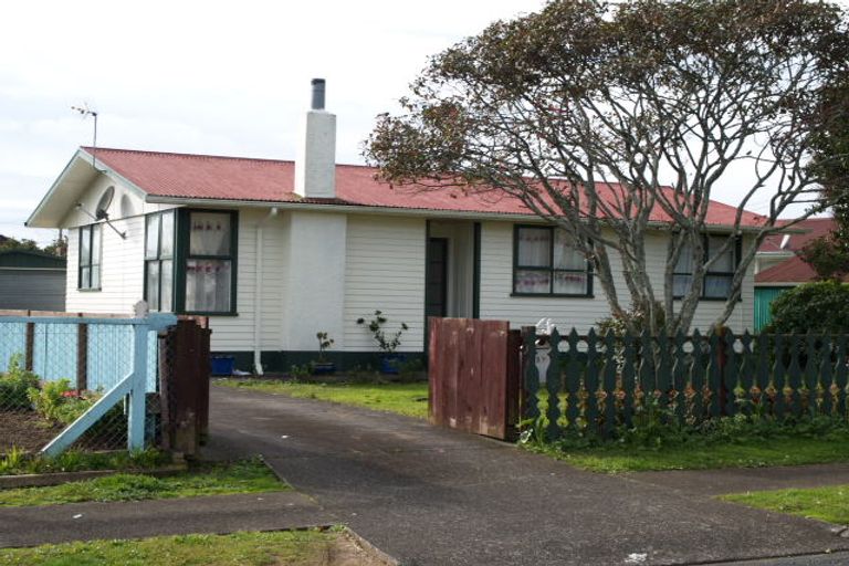 Photo of property in 37 Steven Street, Mangere East, Auckland, 2024