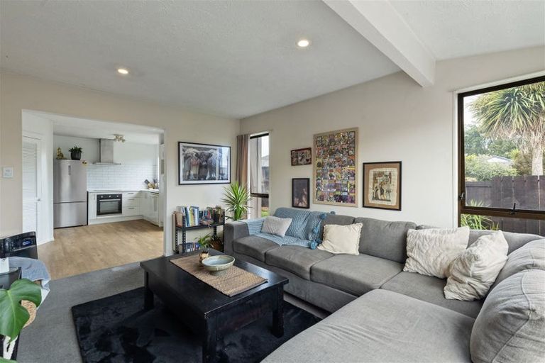 Photo of property in 2/66 Lakewood Drive, Burwood, Christchurch, 8083