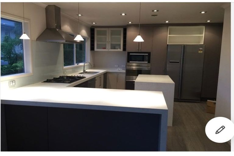 Photo of property in 58 Maxwelton Drive, Mairangi Bay, Auckland, 0630