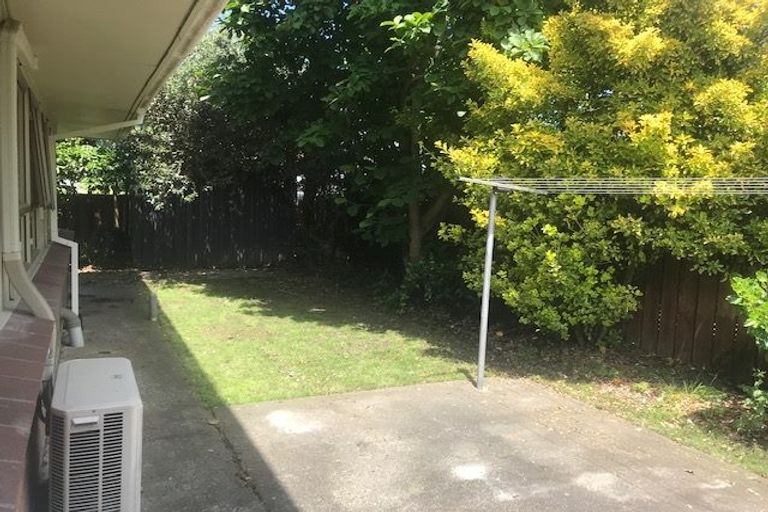 Photo of property in 2/20 Bowling Road, Greenmeadows, Napier, 4112