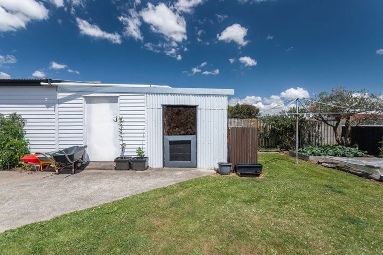 Photo of property in 64 Allardice Street, Dannevirke, 4930