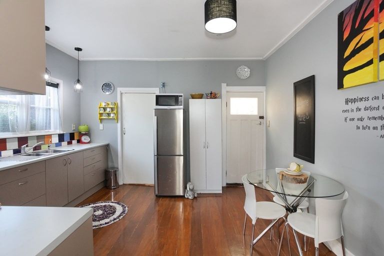 Photo of property in 4 Willis Street, Marton, 4710