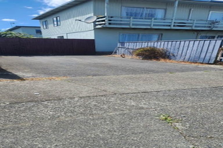 Photo of property in 7/30 Treadwell Street, Naenae, Lower Hutt, 5011