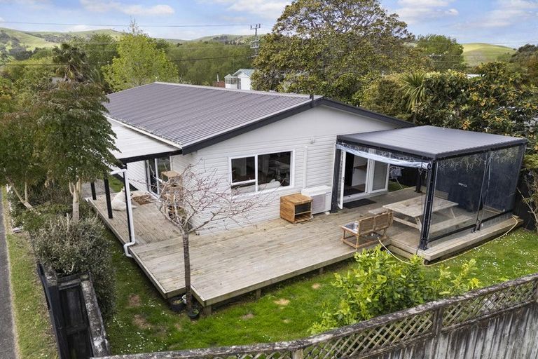 Photo of property in 3/69 Awaroa Road, Helensville, 0800