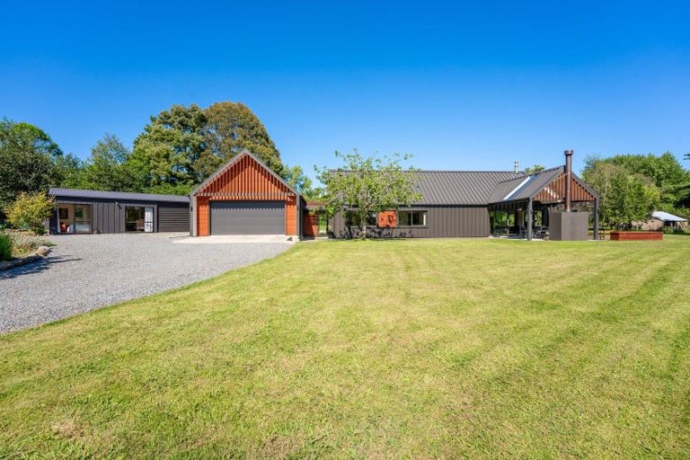 Photo of property in 107 Taylors Road, Otaki, 5583