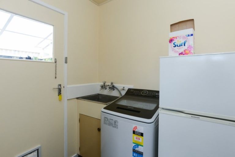 Photo of property in 1/1012 Plunket Street, Saint Leonards, Hastings, 4120