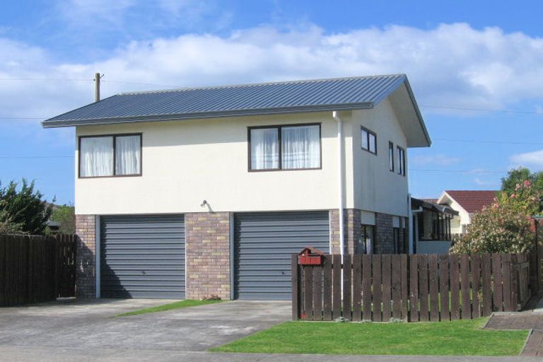 Photo of property in 2 Azalea Dell, Mount Maunganui, 3116