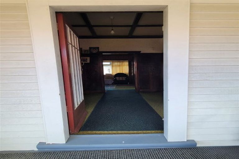Photo of property in 31 Driver Road, Mangere East, Auckland, 2024