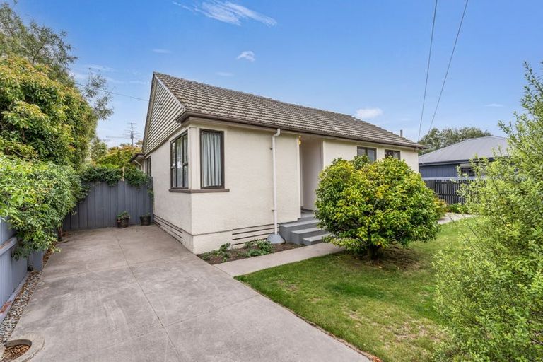 Photo of property in 6 Earnslaw Crescent, Bryndwr, Christchurch, 8053