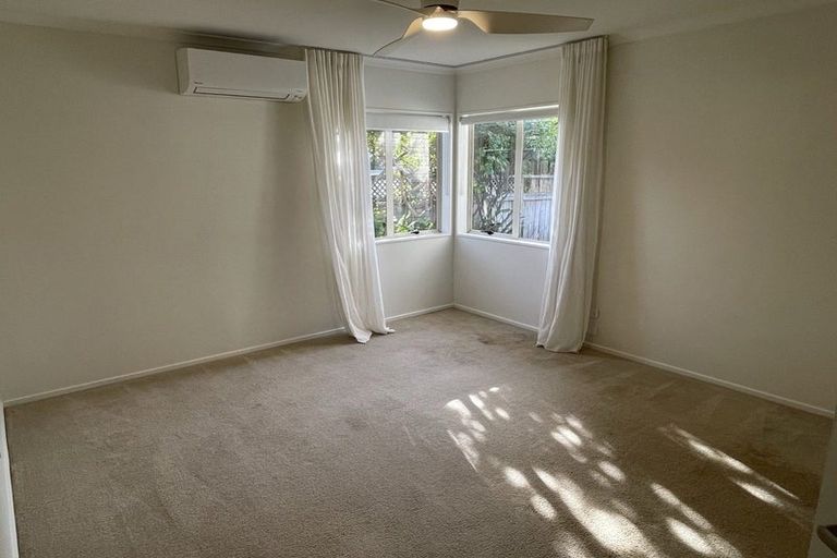 Photo of property in 8a Langton Road, Stanmore Bay, Whangaparaoa, 0932