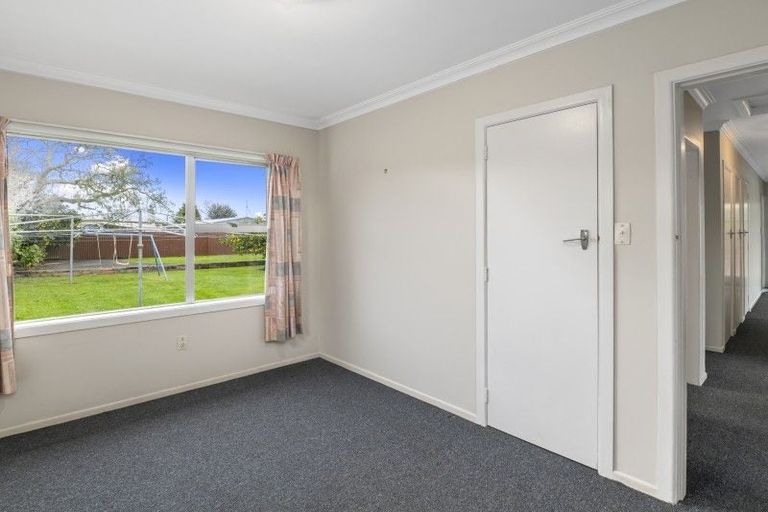 Photo of property in 6 Fox Street, Levin, 5510