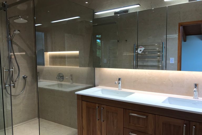 Photo of property in 84 Shakespeare Road, Milford, Auckland, 0620