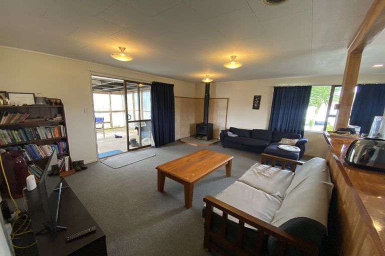 Photo of property in 44 Valley Road, Hikurangi, 0114
